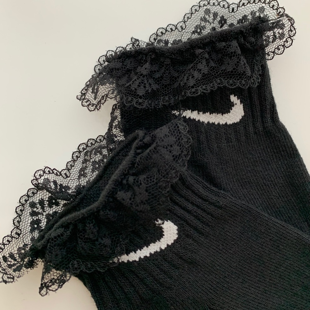 Frilly socks